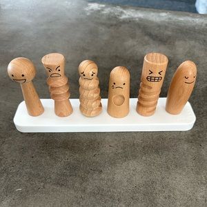 Lovevery Wooden Emotion Dolls